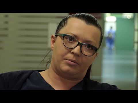 Video: Medicinska Sestra Popoldan, Zvečer - Lutka: 20-letna Švedinja 