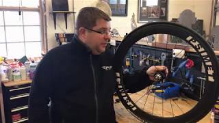 How does a Chris King Hub R45 Work and what makes it different