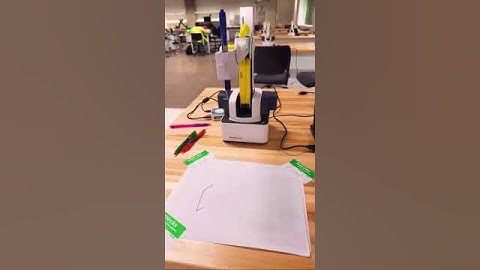 Dobot Magician Lite writes “C I M” (DobotBlock)