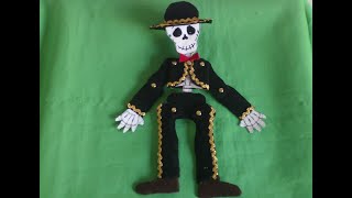 como vestir calavera  articulada ,  mariachi