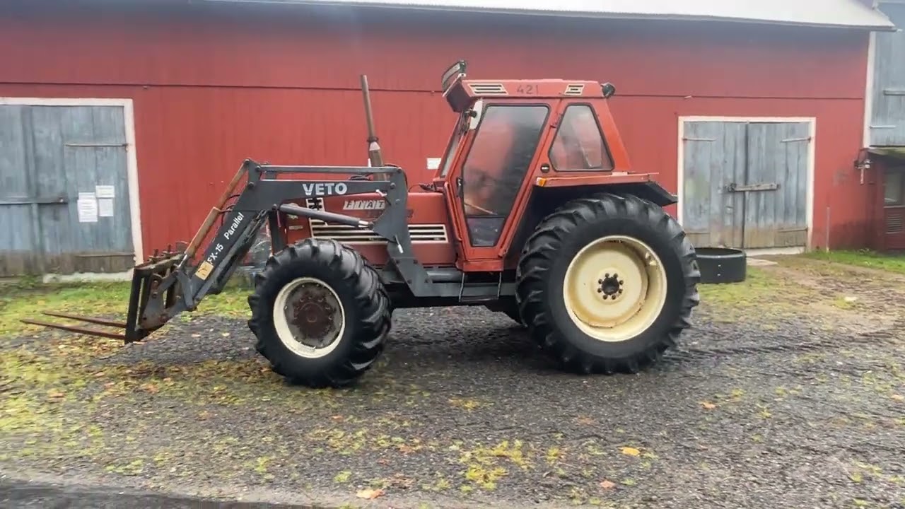 Traktor med lastare FIAT 880 DT/5
