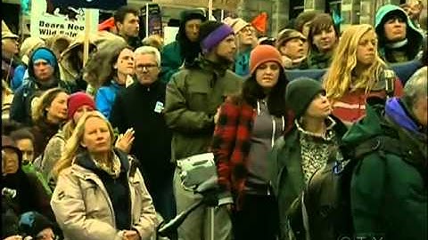 Thousands Rally Against Tar Sands, Tankers and Pipelines
