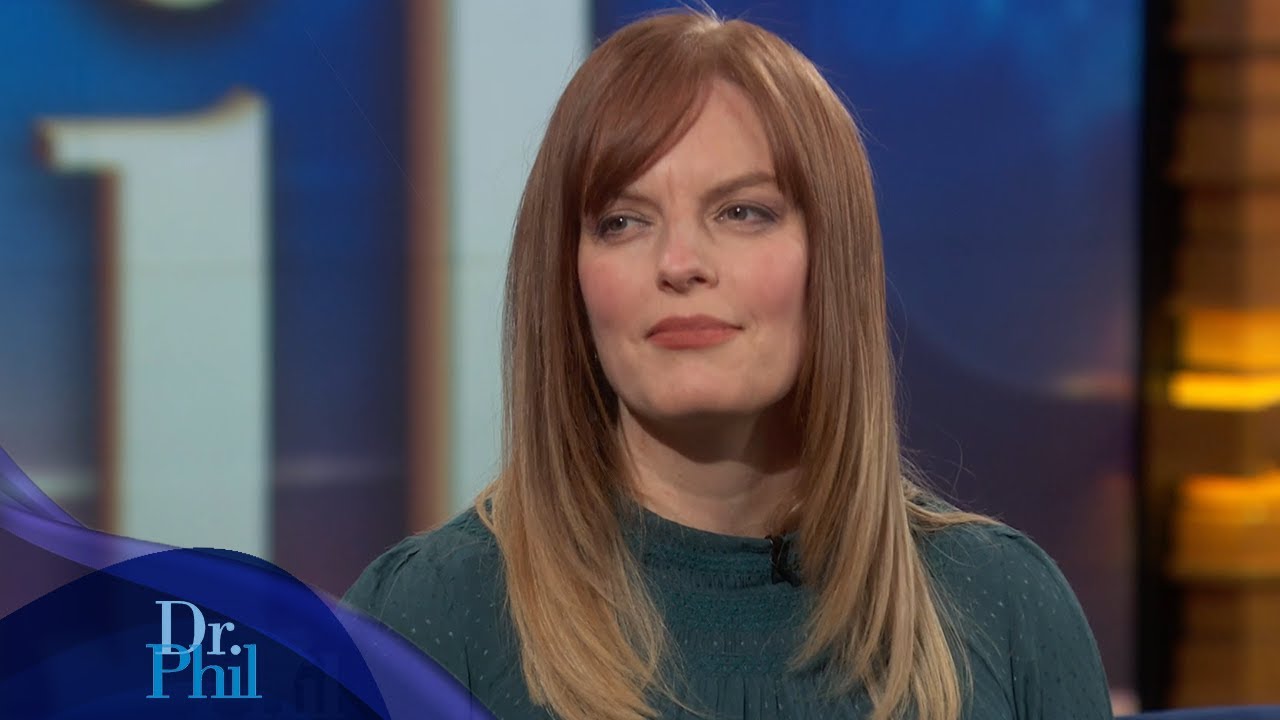 Она изучает идею самобрака уже 20 лет.