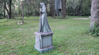 building a graveyard statue