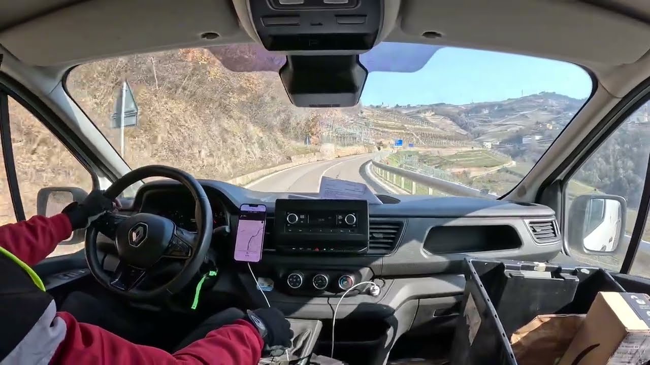 POV : Driving Through A Peaceful Country Road In ITALY🇮🇹!