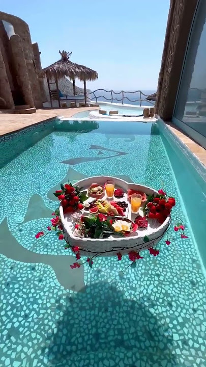 Imagine spending your vacation here! #vacation #greece πΈ @juliagal_/IG