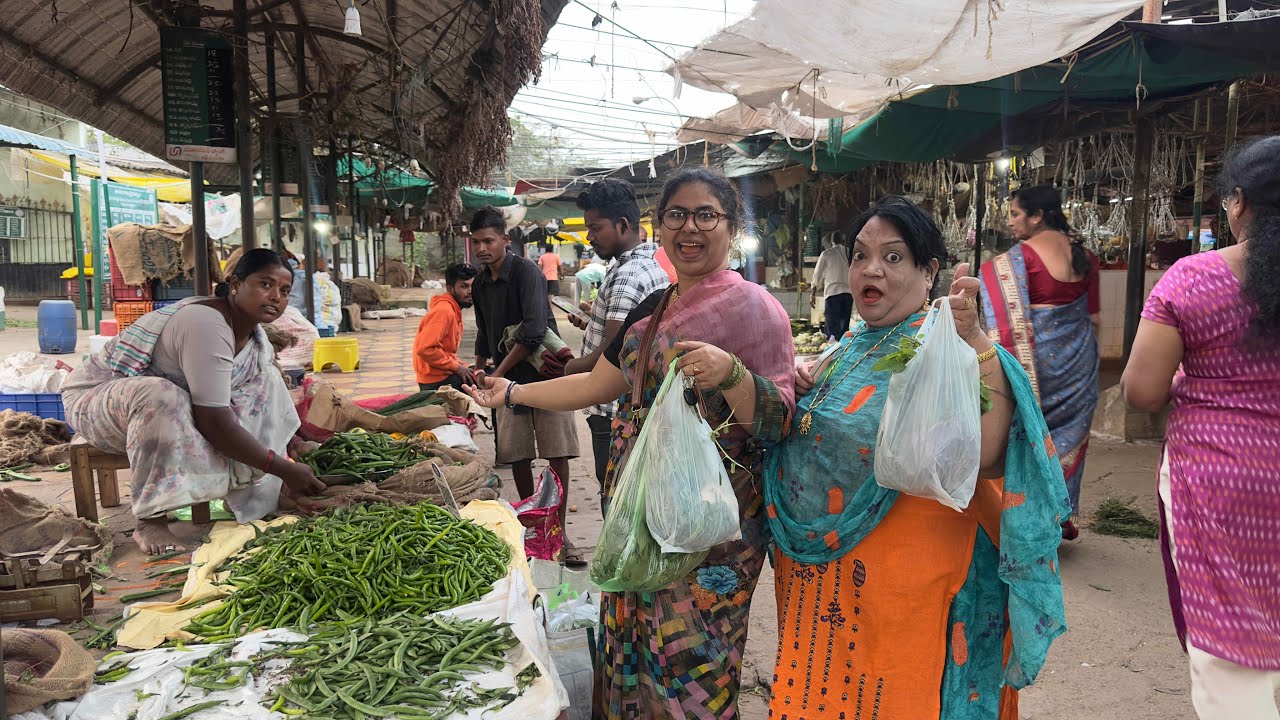 Badi Bahen Choti Bahen Tarkari Market Comedy 2026  || Kirak Hyderabadi Khala ||Priyareddybtiktok