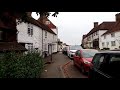 Почему богатые англичане живут в деревнях.  Why rich English people live in  villages.