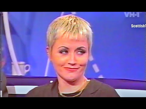 Videó: Dolores O'Riordan Net Worth