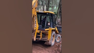 Jcb 3dx taking reverse inside muddy site #jcb #jcb3dx #jcbmachine #jcbcartoon #jcbtractor #jcblover