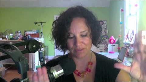 "How to Add Ephemera to Digital Scrapbooking Pages" from @lainehmann of Layoutaday.com