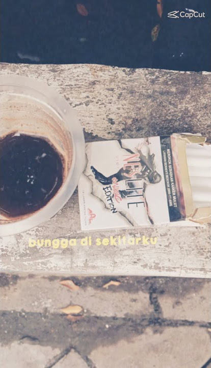 secangkir kopi hitam.. di temenin rokok di pagi hari tuh enak bener