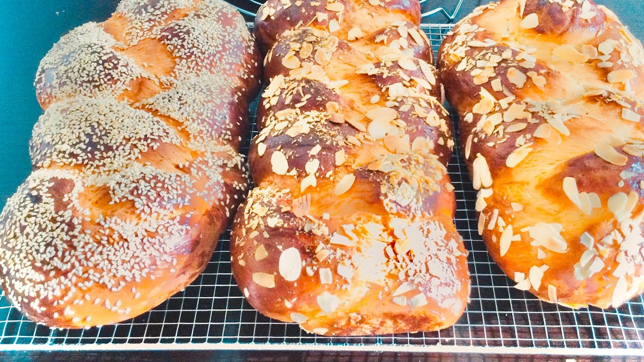 Παραδοσιακά Τσουρέκια γεμάτα ίνες  Αφράτα που θα σας εντυπωσιάζουν