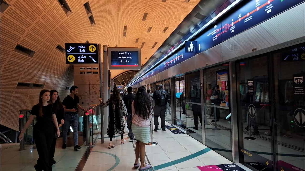 10pm-dubai-uae-metro-ride-dubai-marina-sobha-realty-ms-to-rashidiya