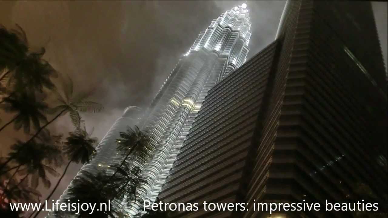 Petronas Twin Towers Highest Twin Building In The World Kuala