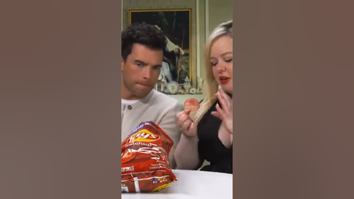 Luke and Nicola tasting chips 🍟 Can you guess Colin and Penelope's favourite? #bridgerton #netflix