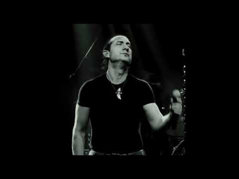 Kıraç - Taş Duvarlar (Zerda) (Şiirsiz)