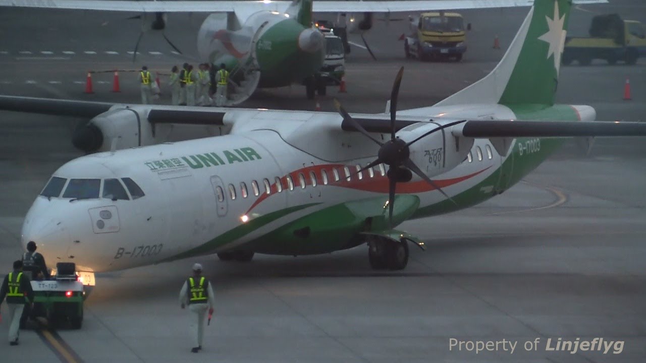 UNI AIR ATR72-600 B-17003@TSA