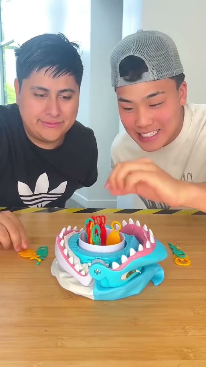 Shark Bite Roulette Game!!