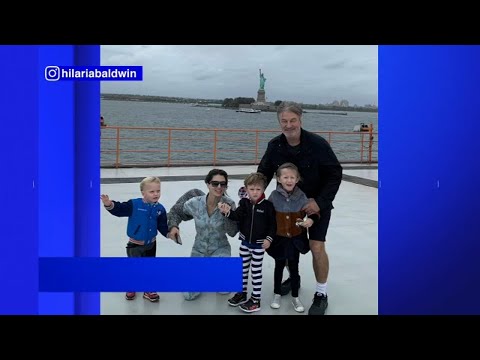 Video: Alec Baldwin Scammede I Statue Of Liberty-bådtur