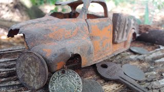 Metal Detecting House Built in 1900 Produces some sweet SILVER Relics #PRESERVINGHISTORY #NOKTAMAKRO