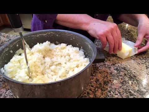 Mashed potatoes and gravy hqdefault