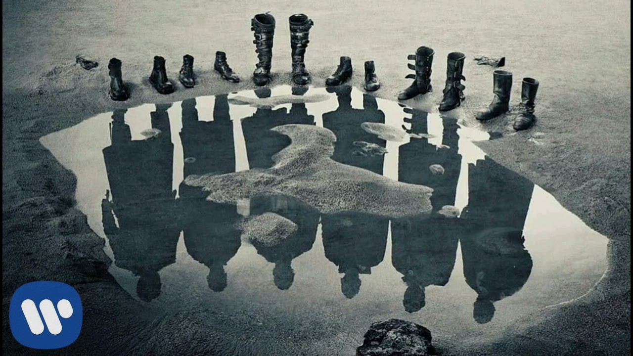 Rammstein - Weit Weg (Official Music Video) adlı videoyu YouTube'da izle Rammstein - Weit Weg (Official Music Video) adlı videoyu YouTube'da izle