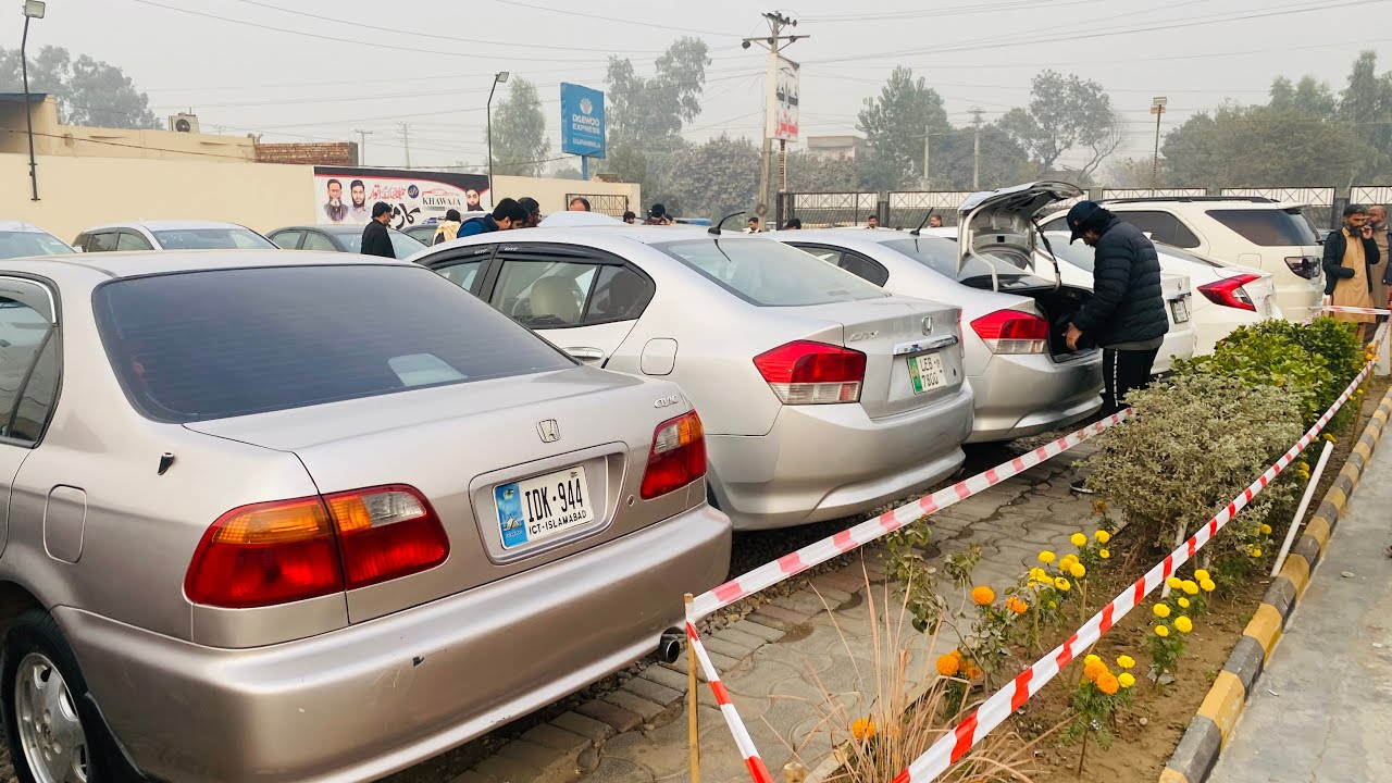 Used low price second hand car for sale in car mandi Pakistan 2026