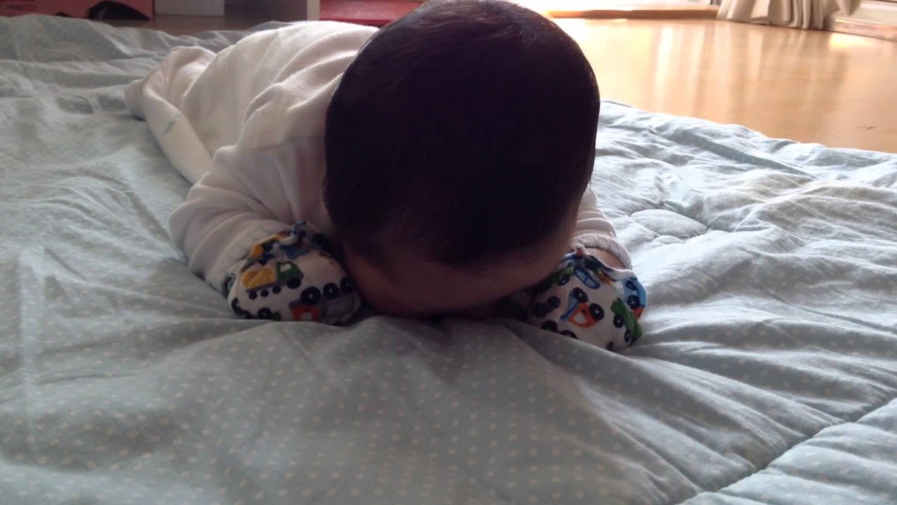 신생아 목가누는 시기와 발달