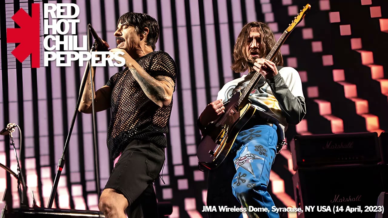 Red Hot Chili Peppers - Live at JMA Wireless Dome, Syracuse, USA