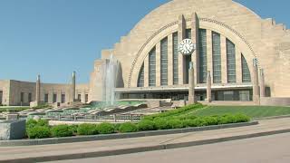 Sign of Spring: Union Terminal fountain is on