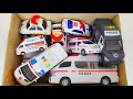 Ambulance minicar runs Emergency Drive 救急車のミニカーが走る！緊急走行 サイレン鳴らす