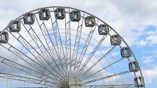 Ferris wheel close-up. Recreation and entertainment.