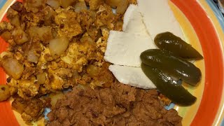 Hello Mi Gente! Today I’m gonna show you how to make Chorizo con Papas. Hope you enjoy it. 😊