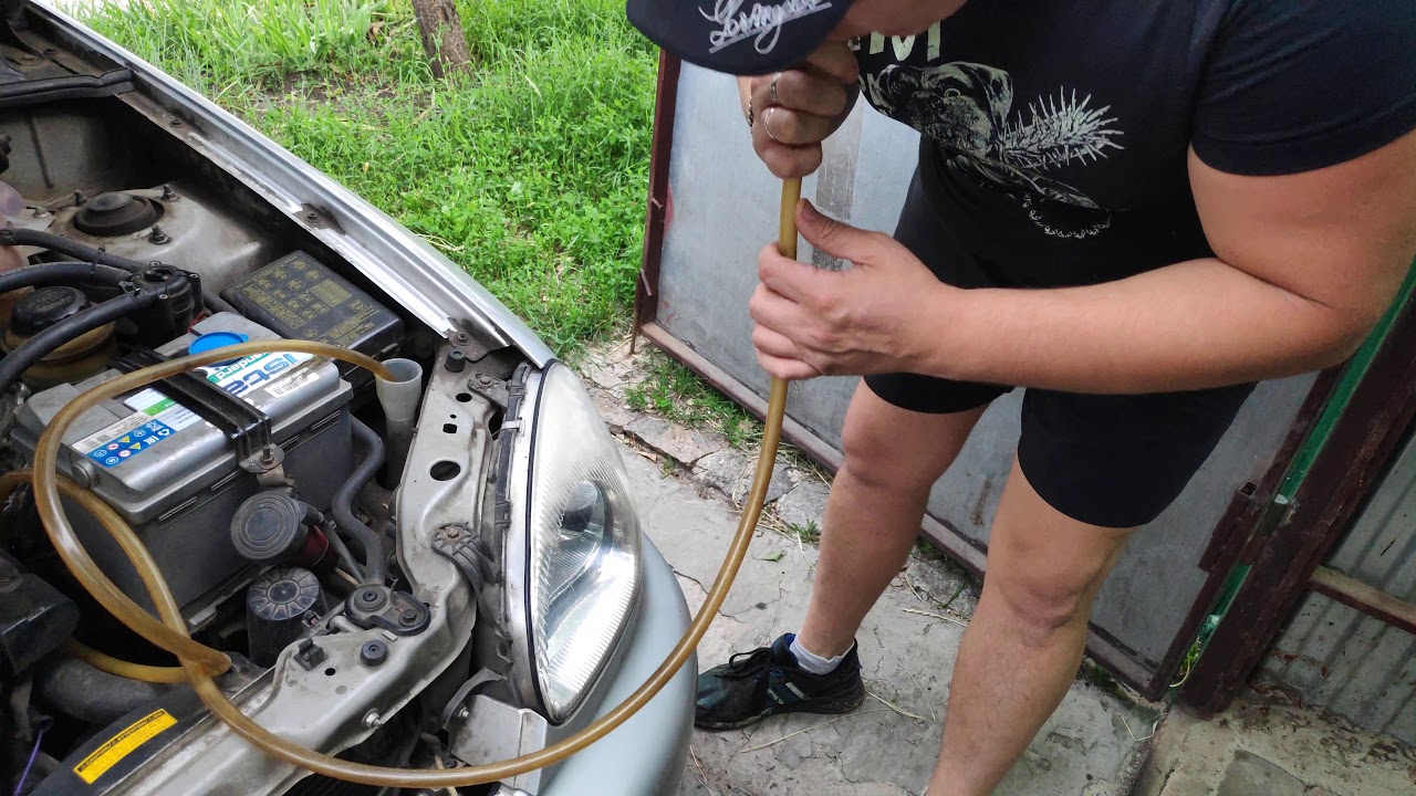 КАК ЗАМЕНИТЬ ОМЫВАЙКУ ЛОБОВОГО СТЕКЛА - YouTube