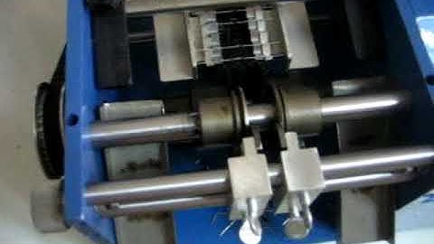 Bulk resistor lead cutting with auto feeder bowl, bulk axial lead cutter