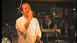 Video thumbnail of "Bobby Prins - Bel me op als je eenzaam bent.mpg"