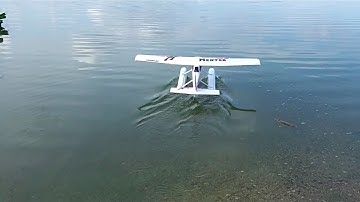 Multiplex Mentor on Floats at Lake