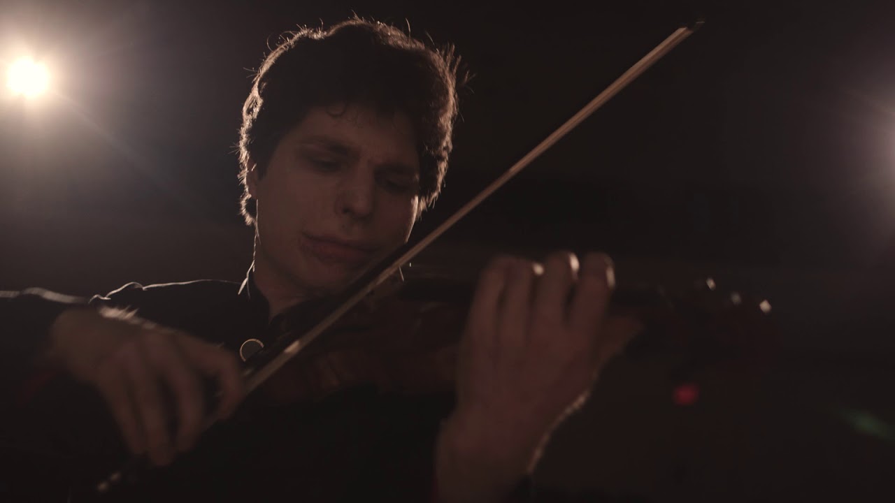 Augustin Hadelich plays Paganini Caprice No. 21 - YouTube