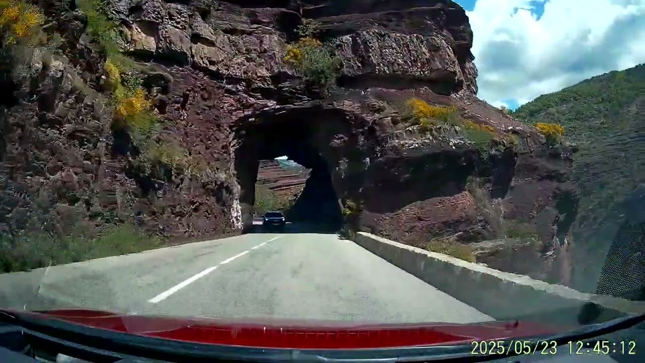 Mai 2025 : Entrevaux ➤ Gorges de Daluis ➤ Col de la Cayolle ➤ Barcelonnette (vitesse x2)-Corolla2023