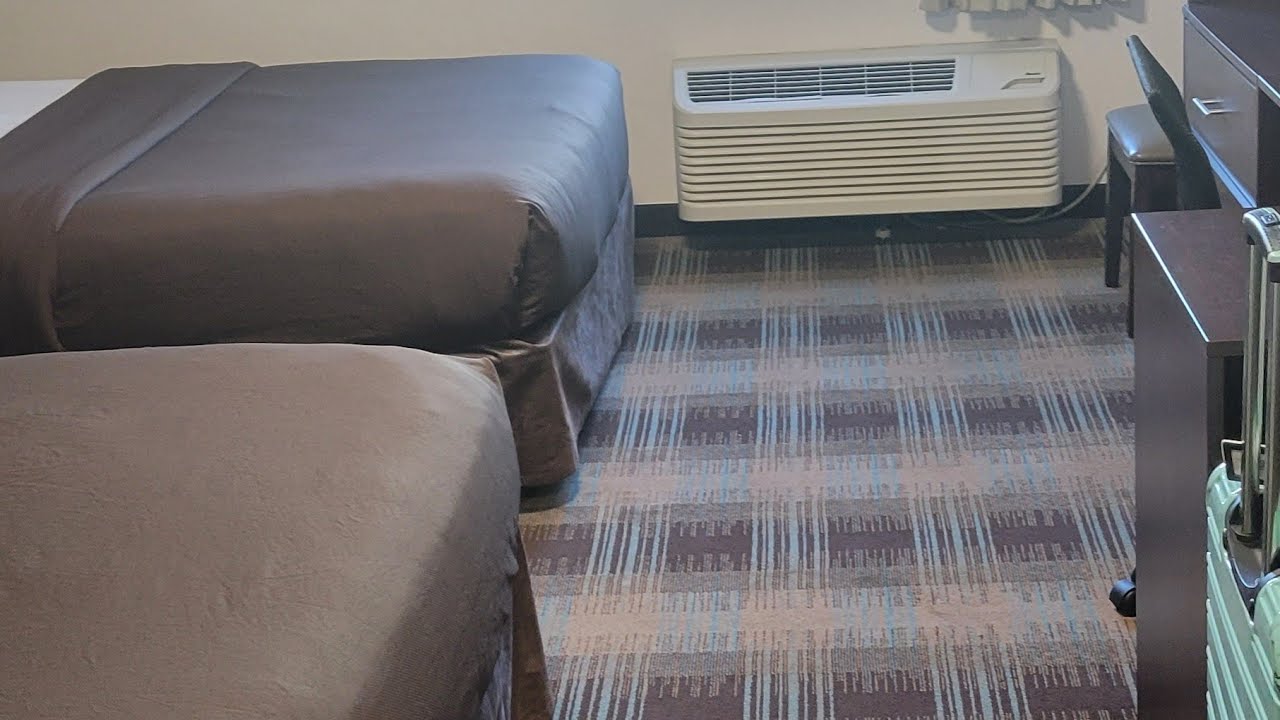 Suburban extended stay hotel in Monaca,Pennsylvania near Pittsburgh Room 328