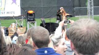 Shontelle-Impossible (live)