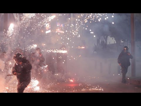 Crise au Liban : heurts entre la police et des manifestants antipouvoir à Beyrouth