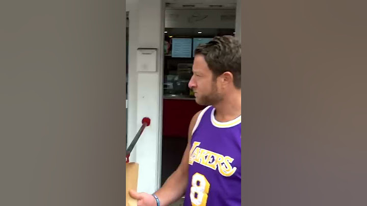 Dave Portnoy Left Speechless By Armless Man Interrupting Pizza Review