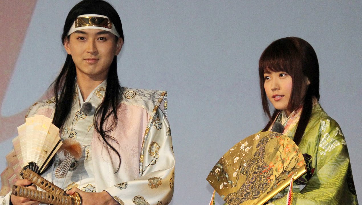 松田翔太 有村架純 キャラクター衣装で登場 Au発表会 15 Summer 1 Shouta Matsuda Kasumi Arimura Youtube 松田翔太 有村架純 キャラクター衣装で登場 Au発表会 15 Summer 1 Shouta Matsuda Kasumi Arimura Youtube