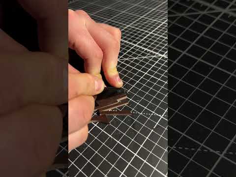 Видео: Just cutting natural leather