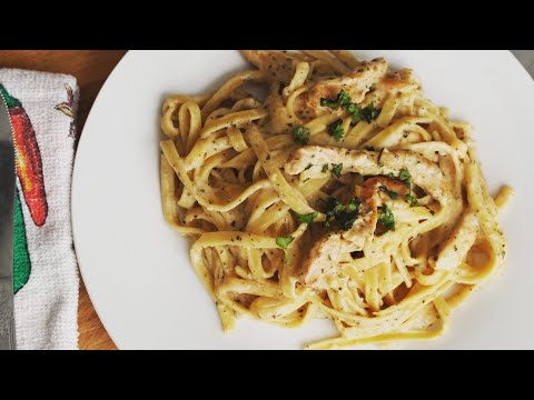 Easy Fettuccine Chicken Alfredo | Best Homemade Chicken Alfredo