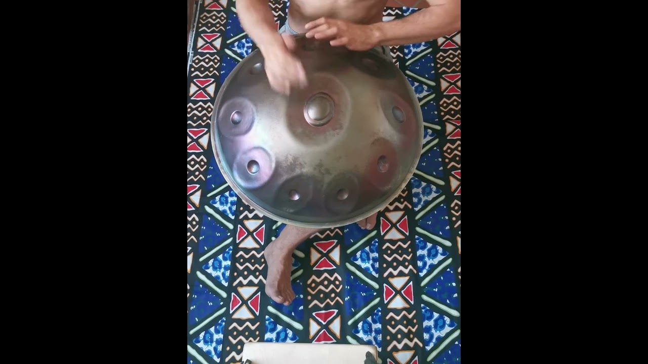 Onda Handpan - Re Hijaz in Ember steel