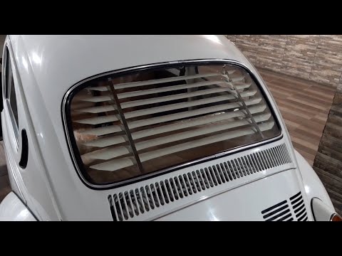 Vídeo: Como você instala persianas de carro?