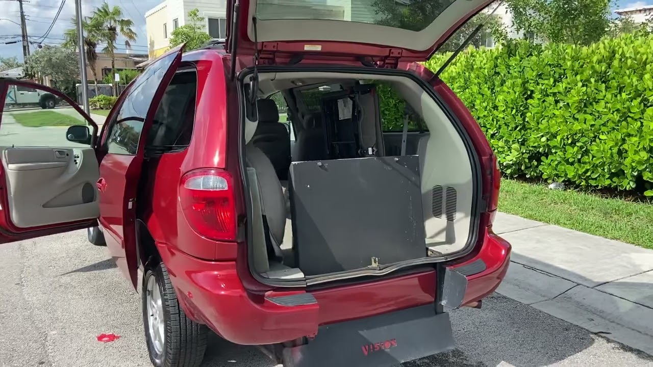 2007 dodge caravan handicap van! Drives like new, super clean - YouTube